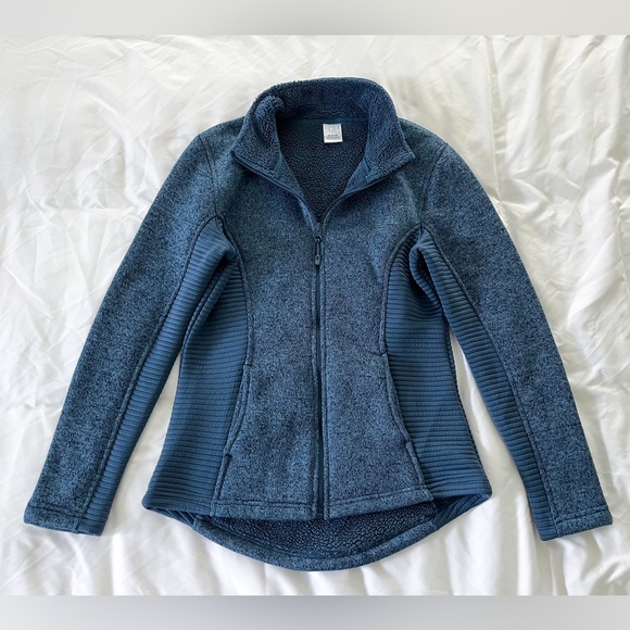 Time and Tru Blue Fuzzy Athletic Jacket Size Small - Picture 1 of 11